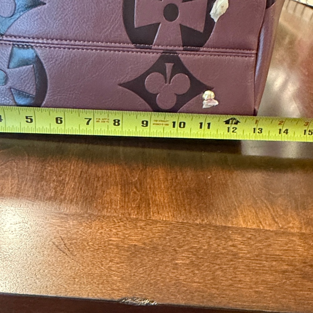 Elegant Plum Tote Bag with Black Accents - Picture 9 of 16